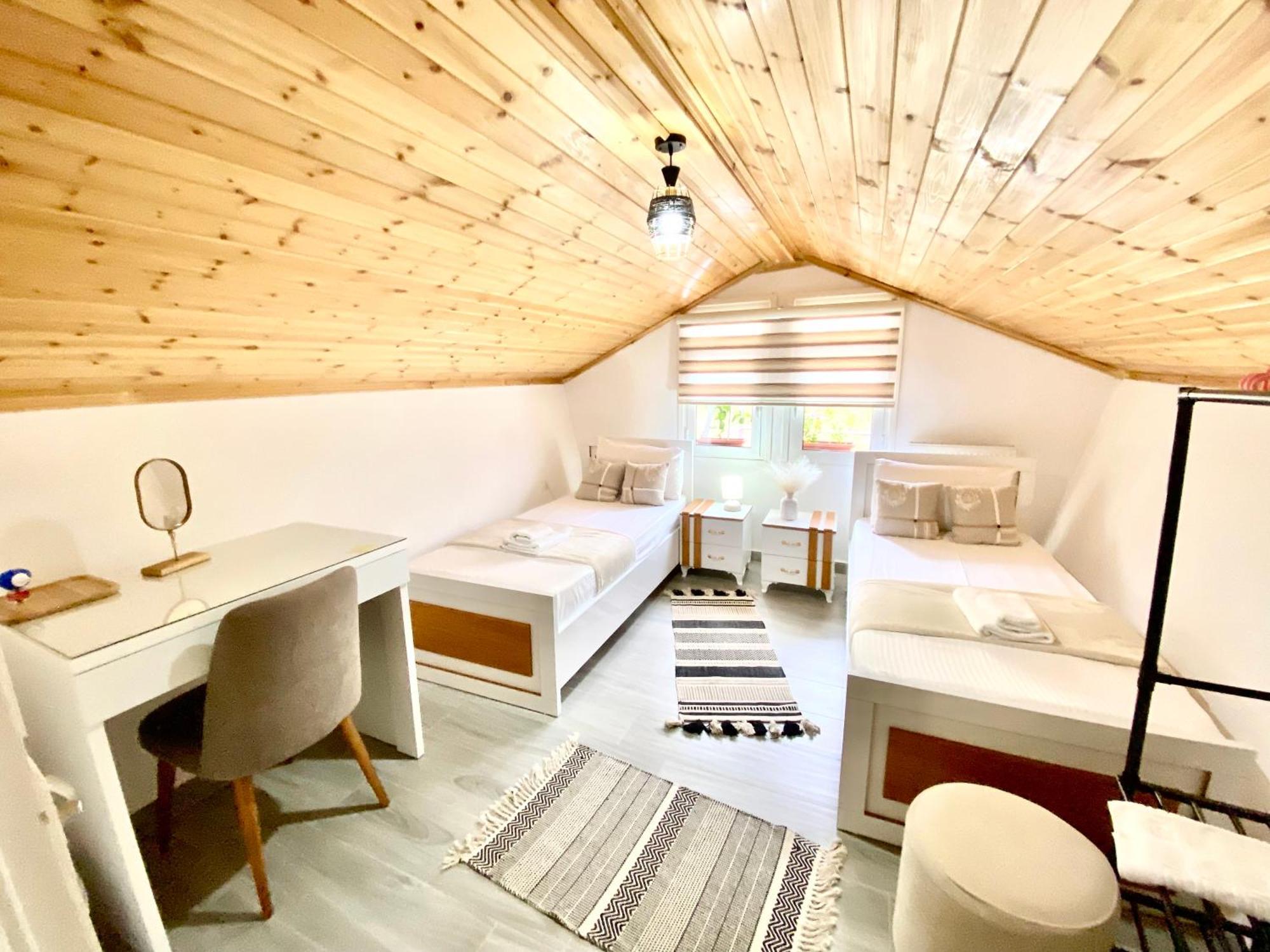 Guest House Rean Berat Esterno foto